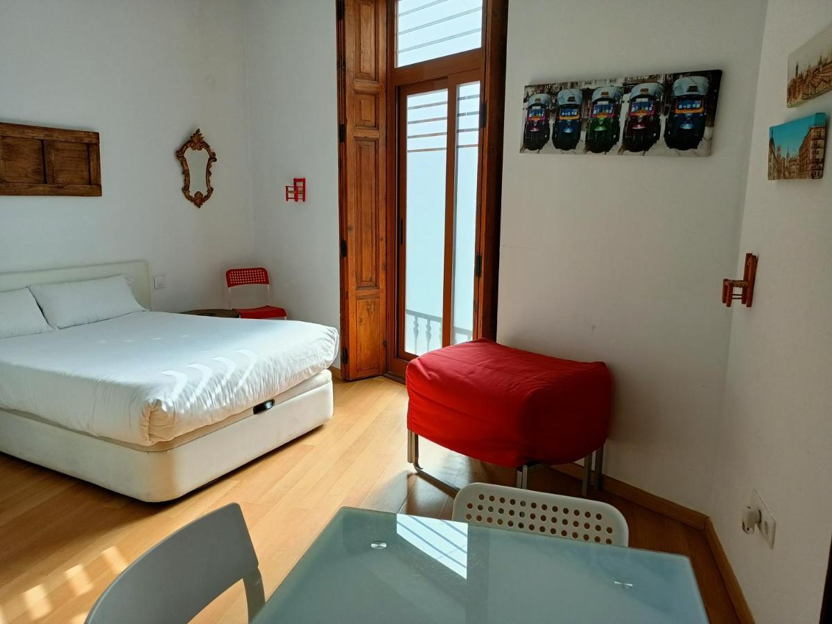 Tossal Appartement Valencia Buitenkant foto