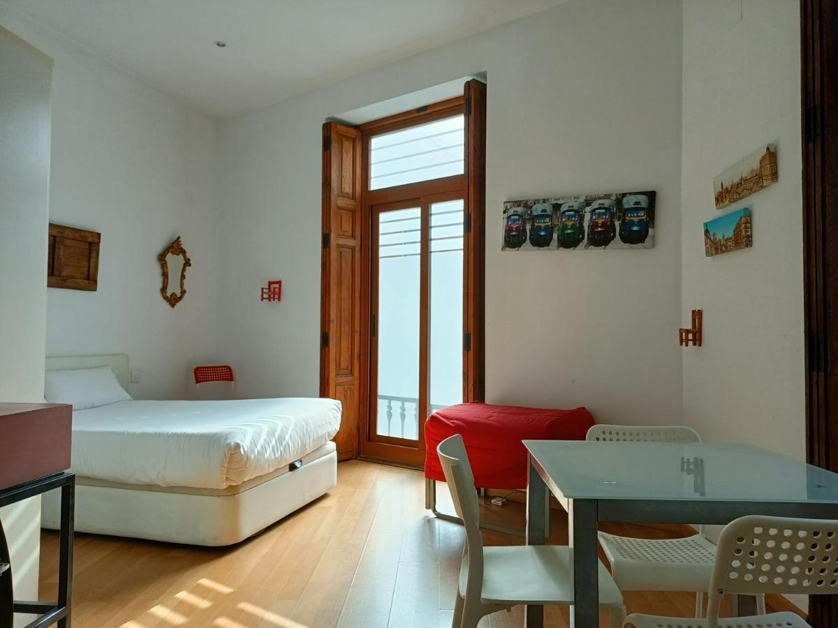 Tossal Appartement Valencia Buitenkant foto