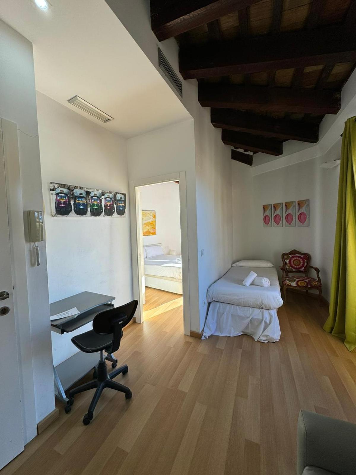 Tossal Appartement Valencia Buitenkant foto